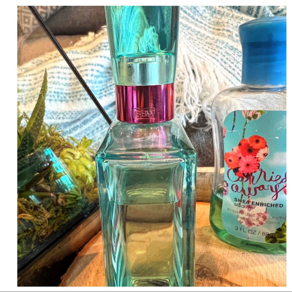 Bath&Bodyworks Carried Away eau du toilette, RARE + body spray and shower gel - Picture 3 of 10